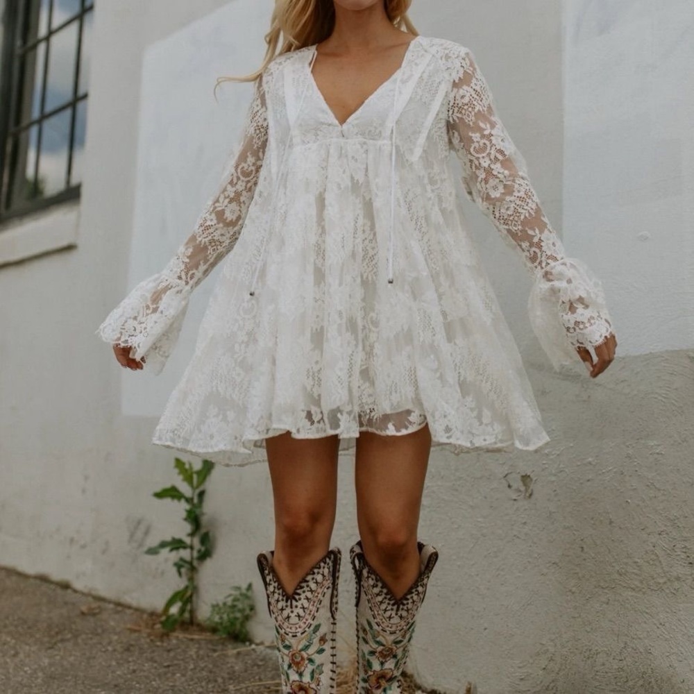 !!!Lulus BRIDE Mystery Box!!! - Picture 2 of 11